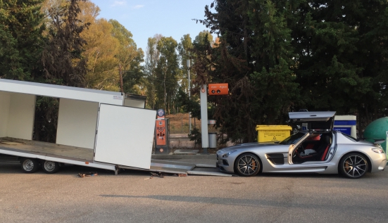 Перевозка Mercedes-Benz SLS AMG в автосалон Германии