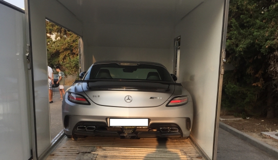 Перевозка Mercedes-Benz SLS AMG в автосалон Германии