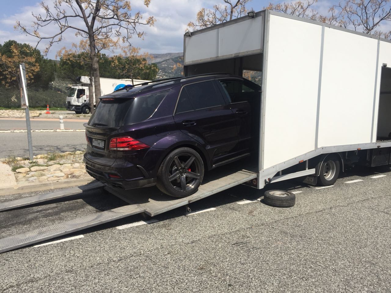 Доставка автомобилей "тюнинг ателье TopCar" на выставку в Монако
