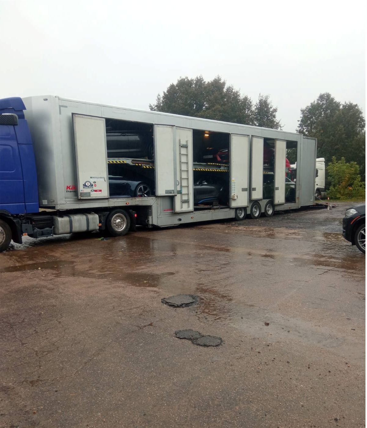 Перевозка автомобилей крытым 6-ти местным автовозом Россия - Европа